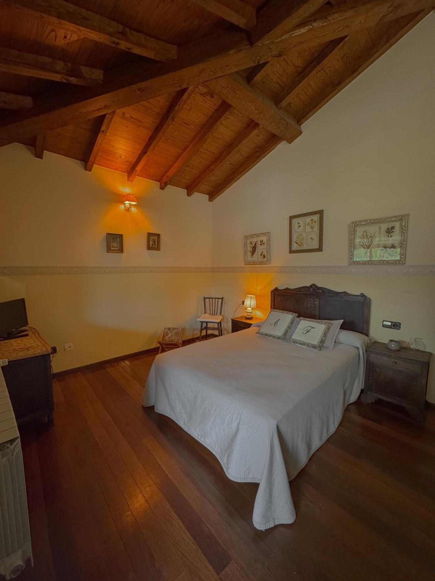 Aldea Figueiredo Guest House โอว์เรนเซ ภายนอก รูปภาพ